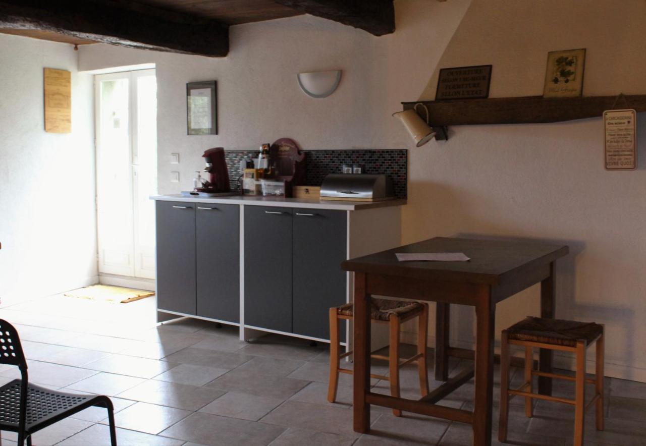 Bed and Breakfast Le Do D'Anne Villetritouls Экстерьер фото